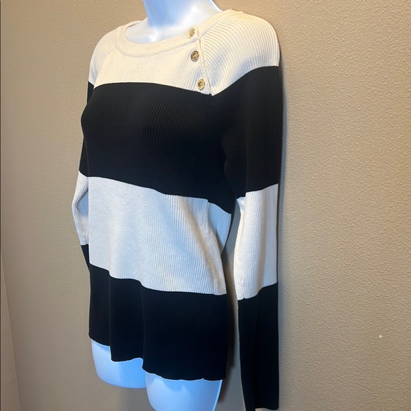 Ralph Lauren Women’s Black and White Striped Sweater Size XL - Picture 3 of 10